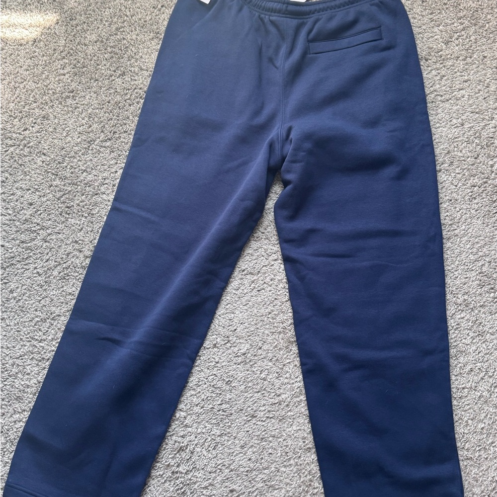 Nike Straight leg Sweatpants - Picture 4 of 6